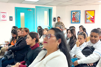 Acto. Las capacitaciones la recibieron jóvenes de Quito