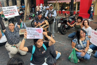 Marcha por el 25N en Guayaquil.
