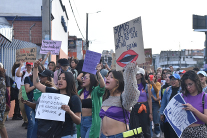 La marcha del 25N en Quito se desarrolló con normalidad.