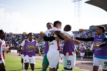 Liga de Quito derrotó 4-2 a U. Católica y aseguró su clasificación a la fase de grupos de la Copa Libertadores de 2025.