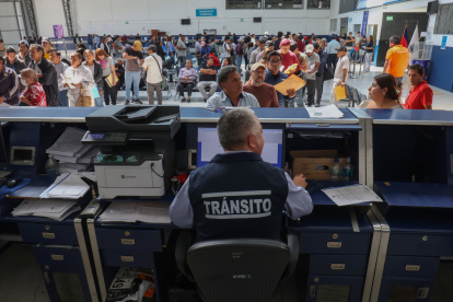 El trámite de revisión y matriculación vehicular es obligatorio en Quito.