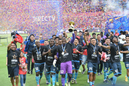 El Nacional se coronó campeón de la Copa Ecuador.