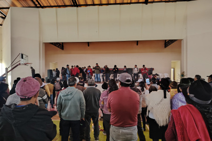 Cientos de integrantes de comunidades indígenas de Salcedo, Latacunga y Pujilí acudieron a la reunión.