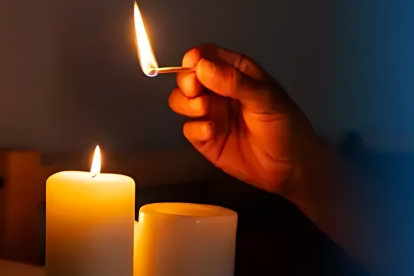 Los cortes de luz diarios en Ecuador se mantienen en seis a siete horas.