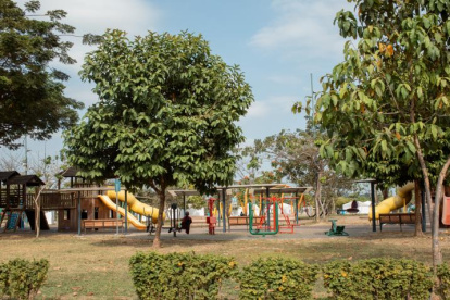 El parque Samanes tiene una extensión de 354 hectáreas, de las cuales 85 aproximadamente están intervenidas. Hoy la competencia del espacio la tiene el Municipio.