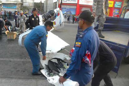 Los restos de la nave fueron recogidos en el sitio del siniestro entre la tarde y noche del miércoles 27 de noviembre.