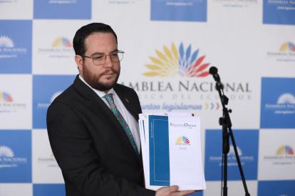 Alejandro Muñoz es el secretario de la Asamblea Nacional.