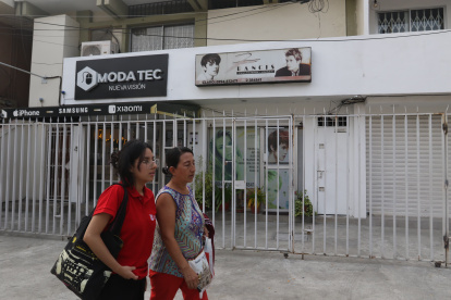 Un local de venta de celulares ubicado en Urdesa fue asaltado este viernes 29 de noviembre.