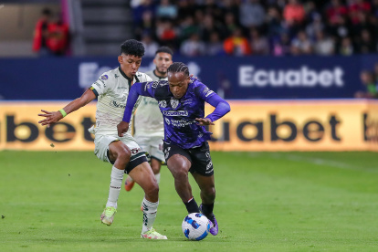 En la primera fase, los rayados se impusieron 1-0 a Orense y festejaron el ganar la etapa.