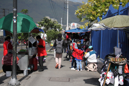 Desorden. Muñoz plantea dar más permisos al comercio autónomo.