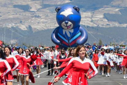 Fotografía del Desfile de la Confraternidad Nacional Norte.