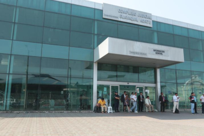 El hecho ocurrió en el interior del complejo judicial de la Florida.