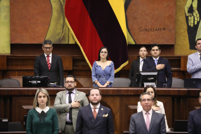 Las bancadas legislativas tienen posturas lejanas al lío en el CNE.