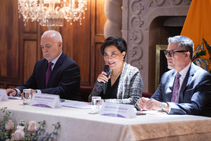 La Canciller ecuatoriana Gabriela Sommerfeld ha propuesto a Ecuador para ser sede de la Conferencia Diplomática para la firma del futuro tratado sobre la contaminación por plásticos.