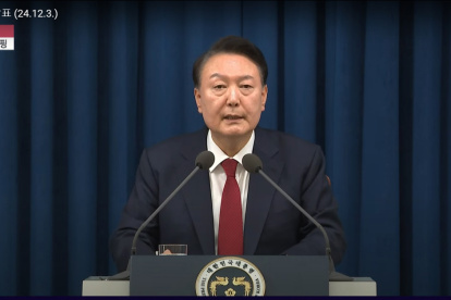 El presidente surcoreano, Yoon Suk-yeol, declaró hoy martes la ley marcial de emergencia para proteger el "orden constitucional" de actividades "anti-estatales".