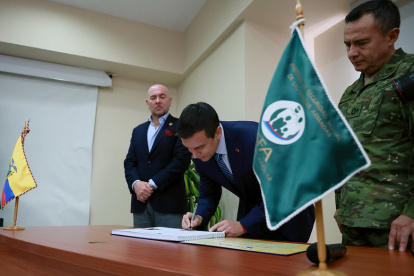 Este 3 de diciembre, el presidente de la República, Daniel Noboa Azin, recorrió las instalaciones del Instituto de Seguridad Social de las Fuerzas Armadas (ISSFA).