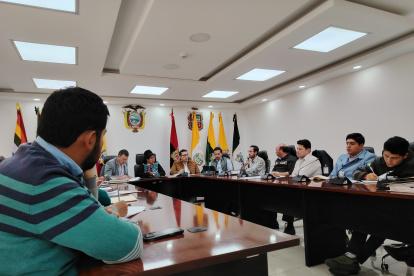 Durante la reunión se busca dar una solución entre las comunidades y las empresas brocoleras.