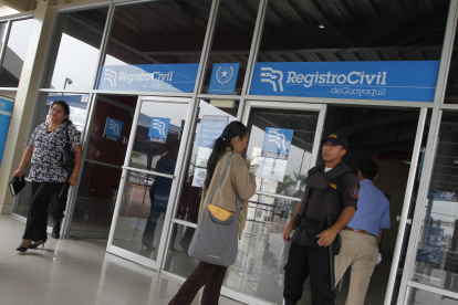 Fachada de una de las sedes del Registro Civil.