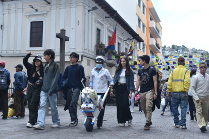 El Centro Histórico es la zona que los quiteños suelen ligar con la identidad de su ciudad. Ahí se conserva el pasado patrimonial de la urbe y también sus tradiciones, comidas y leyendas.