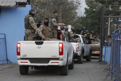Fuerzas del orden han llegado hasta la Penitenciaria del Litoral