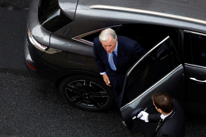 París. Michel Barnier llega a la ceremonia en la que el 5 de septiembre asumió como Primer Ministro.