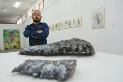 El pintor Teo Monsalve es uno de los organizadores de la muestra.