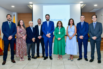 Melchor Martínez, Mercedes García, José María Marzo, Roy Medina, Juan Mora, Aránzazu De Gomendirrutia, Marcela Aguiñaga, Roy Medina, Pedro Sanz y Francisco Varas.