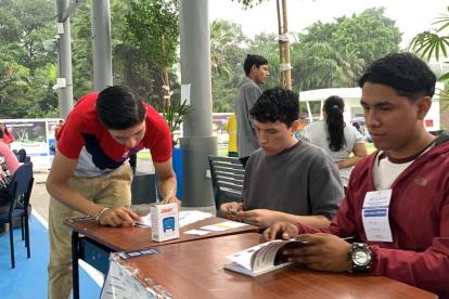 Los miembros de mesa no pueden retirarse una vez instalada la junta.