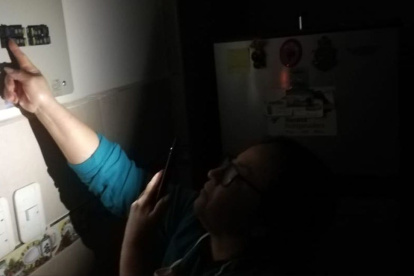 Ecuador mantiene los cortes de luz diarios.