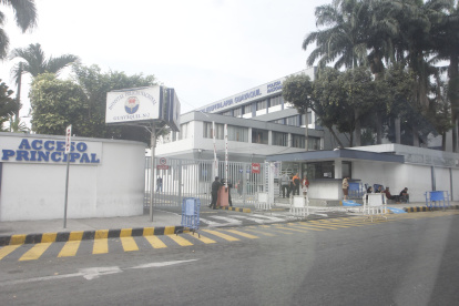 El sujeto logró llegar al hospital de la Policía Nacional después del ataque.