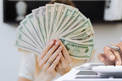 Referencial. Declaración obligatoria de efectivo busca reforzar la transparencia fiscal y combatir el lavado de activos en Ecuador.