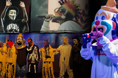 Mugre Sur es un grupo de hip hop ecuatoriano conocido por sus letras de crítica social y política.