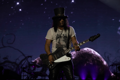 Guns N Roses anuncia gira para este 2025.