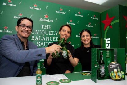 Jimmy Castañeda, Alejandra Espinoza y Pamela Ormaza.