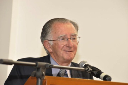 Ernesto Albán Gómez: fallece a los 87 años el destacado jurista y figura pública ecuatoriana