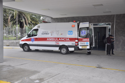 AMBATO. EN EL HOSPITAL DE AMBTO SE RECUPERAN TRES PERSONAS HERIDAS. AG-EXTERNA