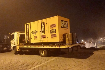 Los dos generadores móviles se instalaron en La Roldós y Colinas, en el noroccidente de la ciudad.