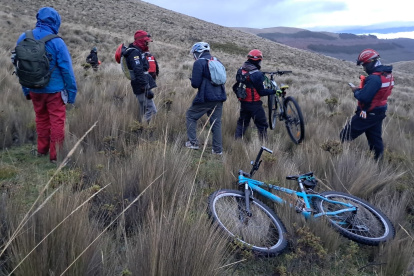 Momento en el que fueron rescatados los turistas en el páramo del Parque Nacional Cotopaxi.