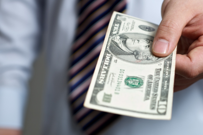 Empleadores, empresarios y el representantes del Ministerio de Trabajo se volverán a reunir este jueves para definir el nuevo salario.