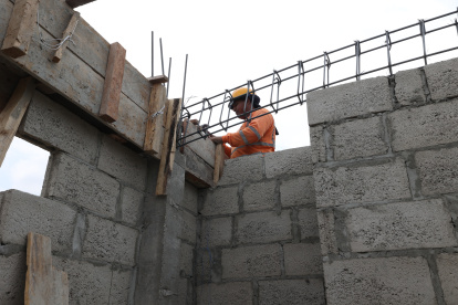 Labor. El sector de la construcción genera hasta 4,5 millones de empleos directos e indirectos.