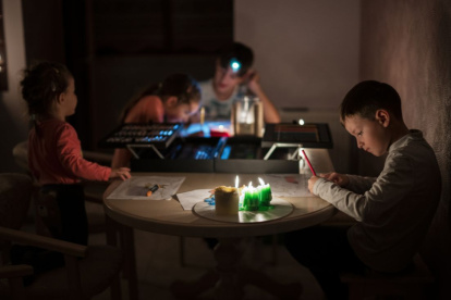 Los ecuatorianos tuvieron apagones fuera del horario programado.