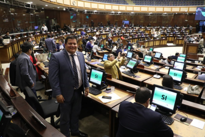 Jaime Moreno fue quien mocionó censurar a la exministra de Energía y Minas.