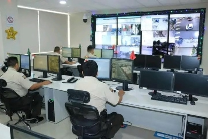 Las autoridades monitorean las cámaras, pero la ciudadanía dice que eso no logra ser efectivo.