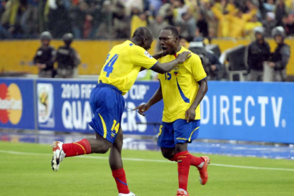 Segundo Alejandro Castillo y Walter Ayoví compartieron en la selección de Ecuador