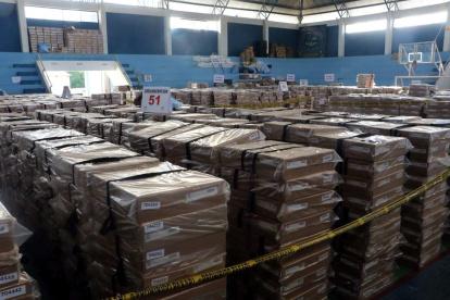Material electoral que será distribuido para las elecciones judiciales 2024, en Santa Cruz, Bolivia.