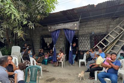 El velorio del hombre que murió durante una audiencia en Guayaquil.