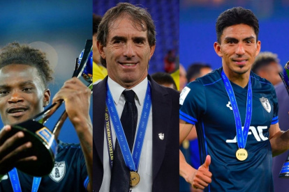 Andrés Micolta, Guillermo Almada y Ángel Mena del Pachuca FC.