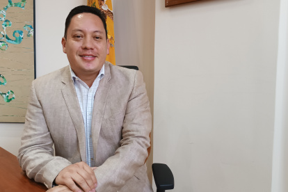 Cristian Zamora, alcalde de Cuenca, fue denunciado por supuesta violencia política.