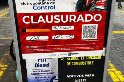 La Agencia Metropolitana de Control (AMC) clausuró una gasolinera ubicada en la Av. Simón Bolívar, a la altura de la Loma de Puengasí,