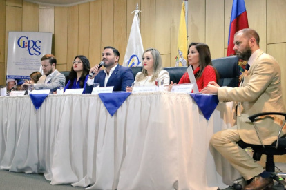 El Pleno del Cpccs fue el encargado de aprobar la resolución este 16 de diciembre.